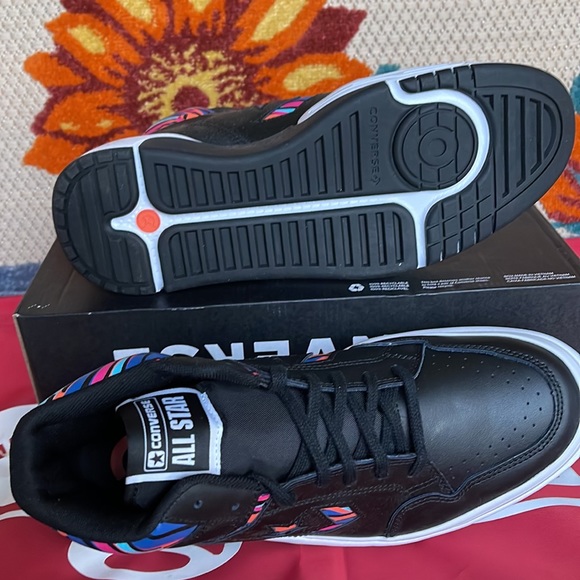 Converse 172656C
WEAPON CX MID
BLACK/PRIME PINK/GAME ROYAL
Men’s sneakers - Picture 4 of 16